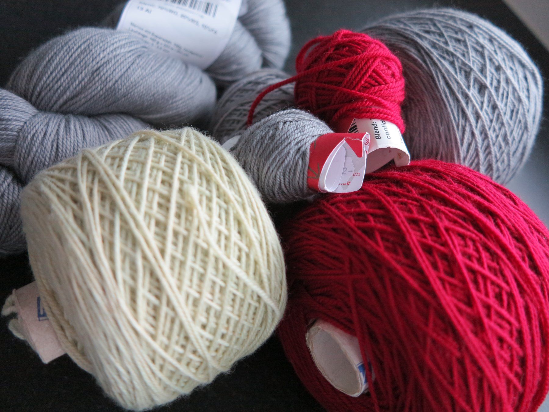 Lana: 650 g Wollmeise & Rohrspatz Blend – Usato da Büttikon AG venduto da Kaebri 1