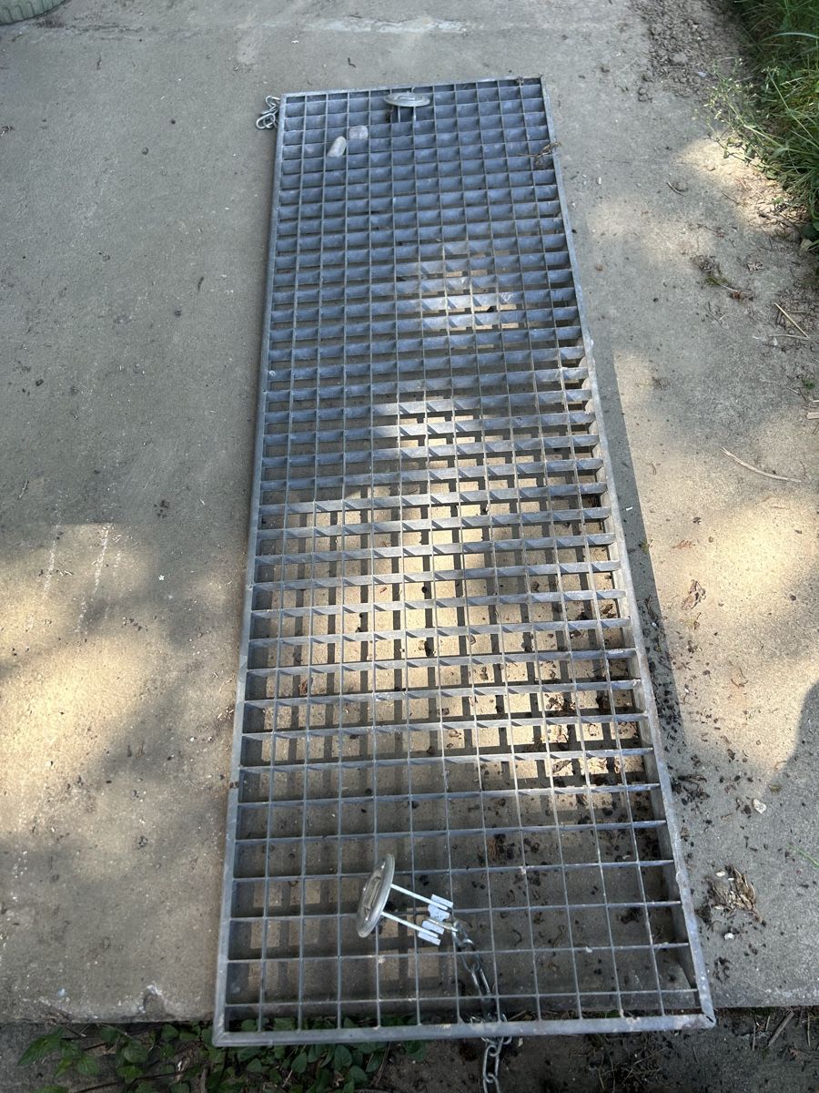 Grilles & Grillages: Lichtschachtgitter – D'occasion à Hermrigen par qua_2bls 1