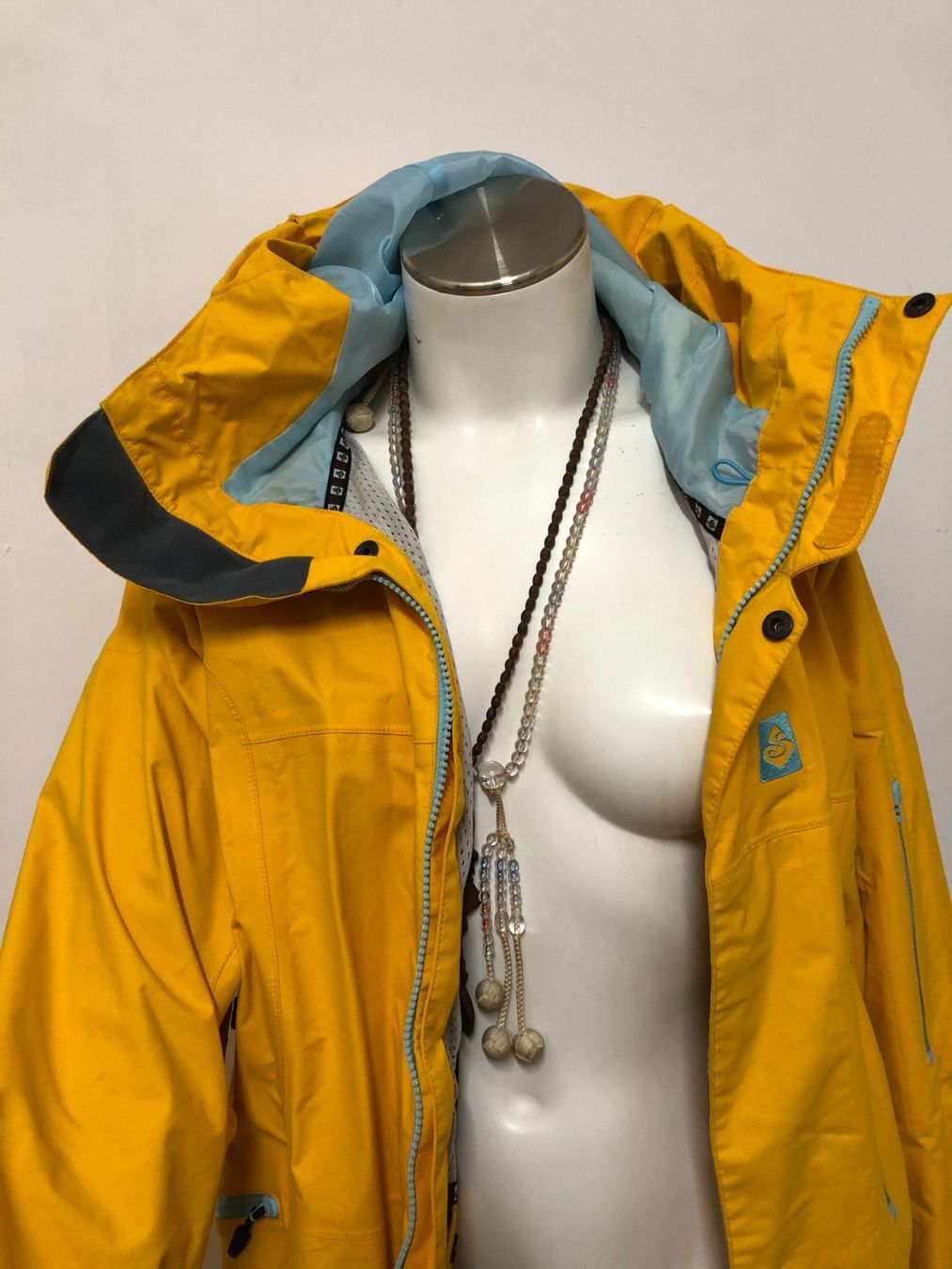 Giacche: veste ski Revolution – Usato da Lausanne venduto da La_Grocante 1