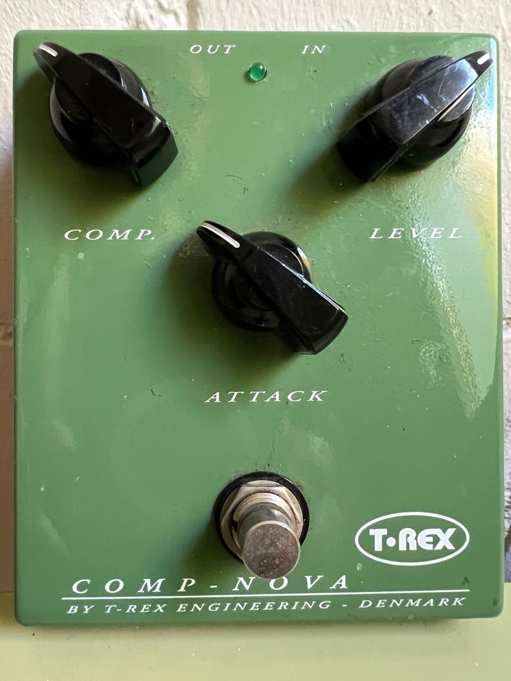 Strumenti musicali: T-Rex 🦖 Comp-Nova Guitar Pedal – Usato da Hochdorf venduto da Brandnew 1