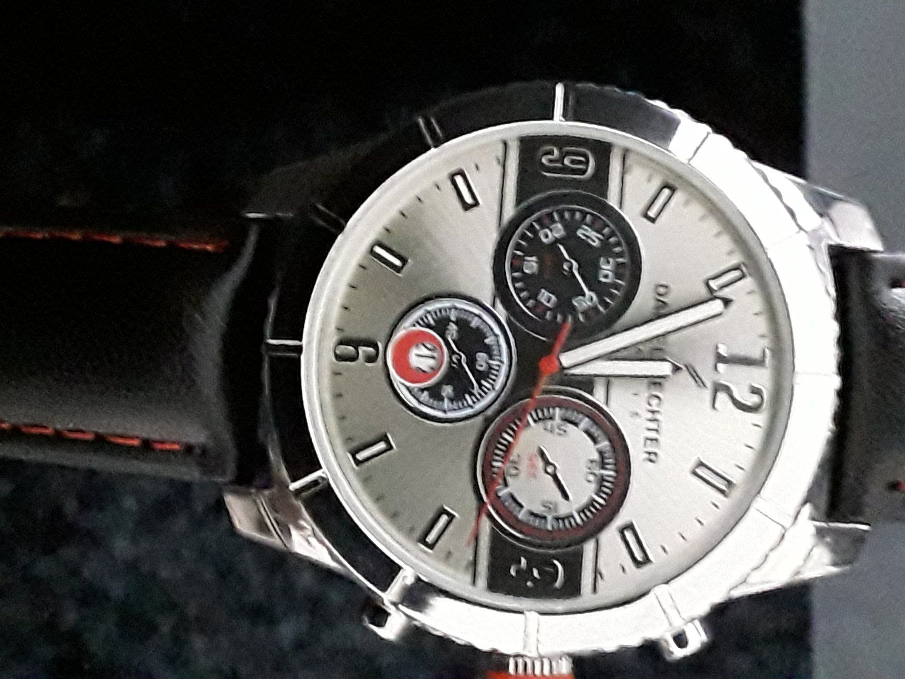 Daniel Hechter Orologi: DANIEl HECHTER 45MM OHNE KRONE – Nuovo (secondo la descrizione) da Rothrist venduto da ToniG71