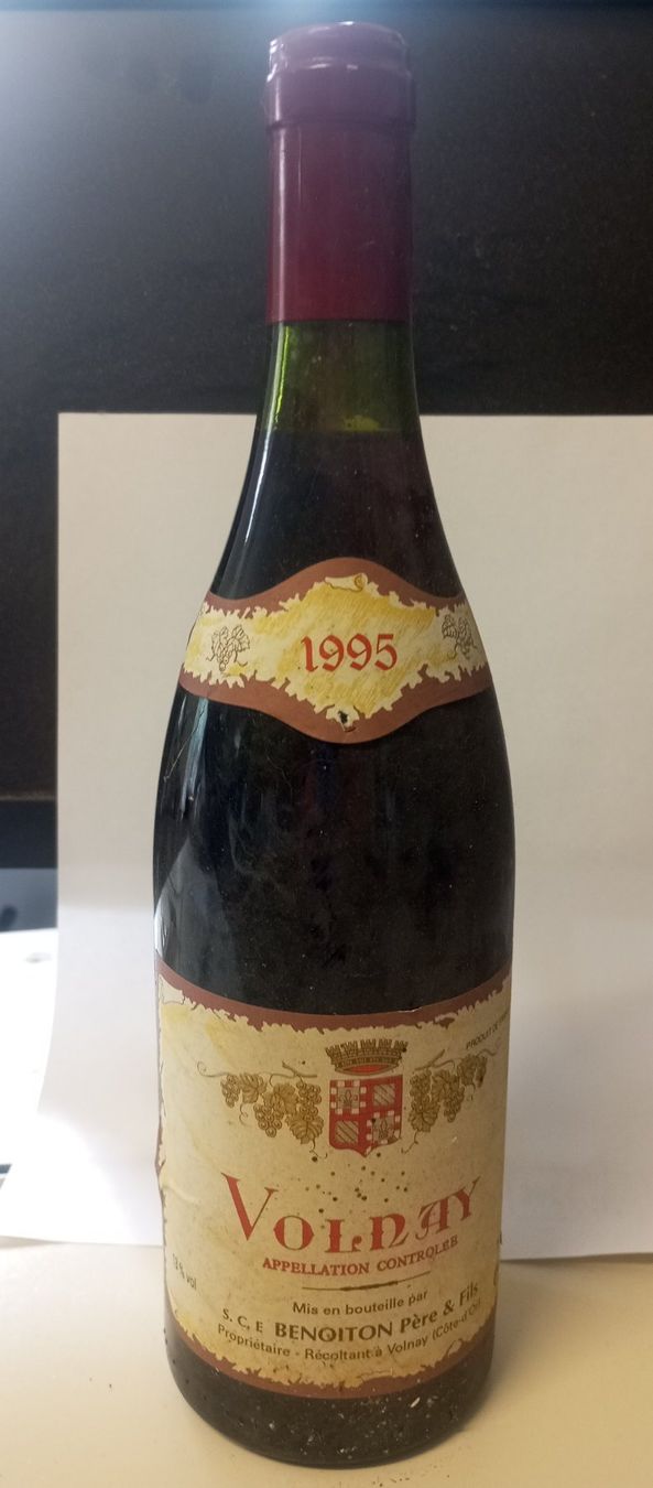 Vino: Volnay AC Benoiton Pêre et Fils 1995 – Nuovo e nell'imballaggio originale da Gelterkinden venduto da Auslaufmodelle