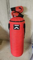Punching Bag (14kg) und Boxing Gloves (JNR)