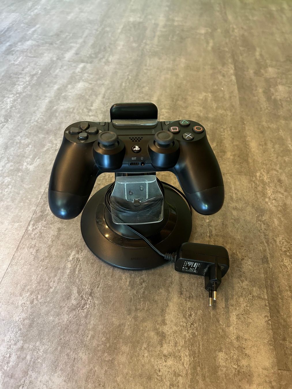 Sony Console: Playstation 4 Pro – Usato da Altdorf UR venduto da sch_8x2s 3