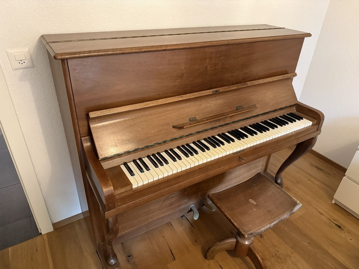 Instruments de musique: Klavier  – D'occasion à Meiringen par bri_27xd