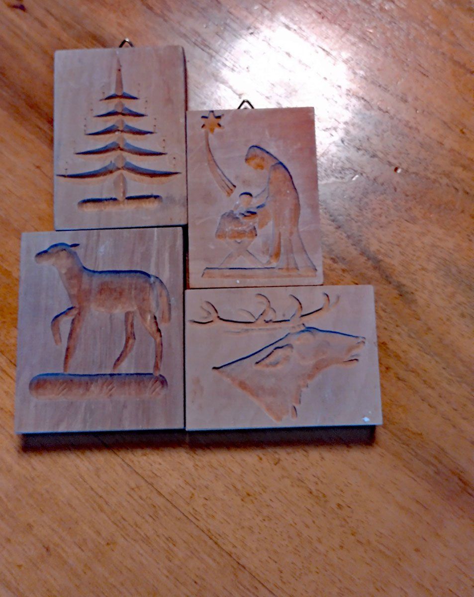 Moules à gâteaux: 4 Backmodel aus Holz – D'occasion à Zug par Maari-Liis