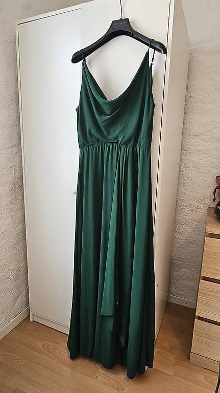 Kleider: Ball/evening gown M – Gebraucht aus Basel von kai_2d7g
