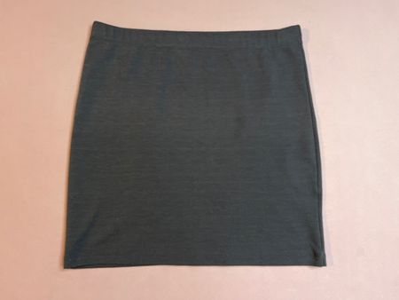 Grauer Stretch Stoffrock Gr. S (M) von Terranova