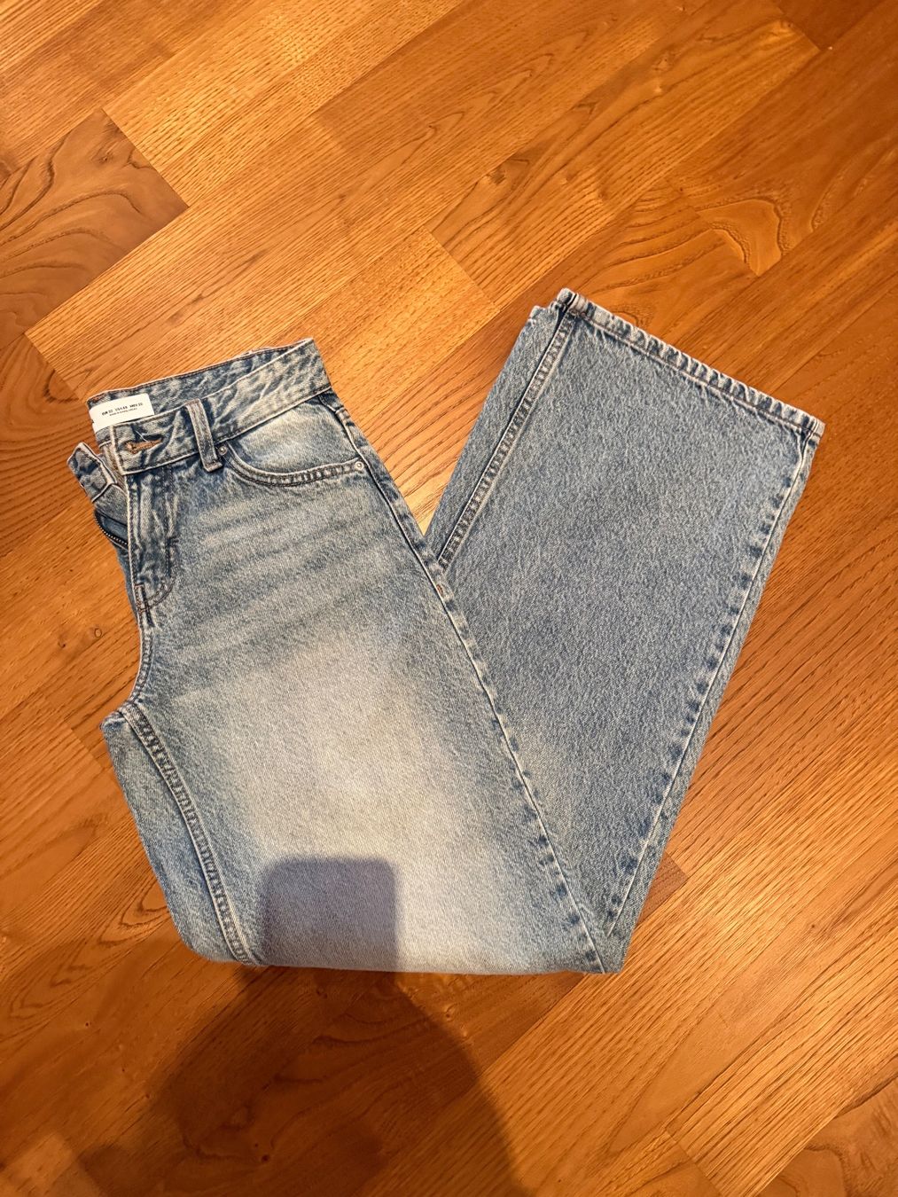 Bershka Jeans: Straight leg Jeans, size EUR32 – Usato da Sissach venduto da laura.x4