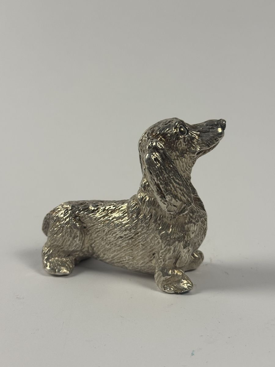 Statuette: Statuetta bassotto in ottimo stato – Usato da Genève venduto da Atelier.Curio 1
