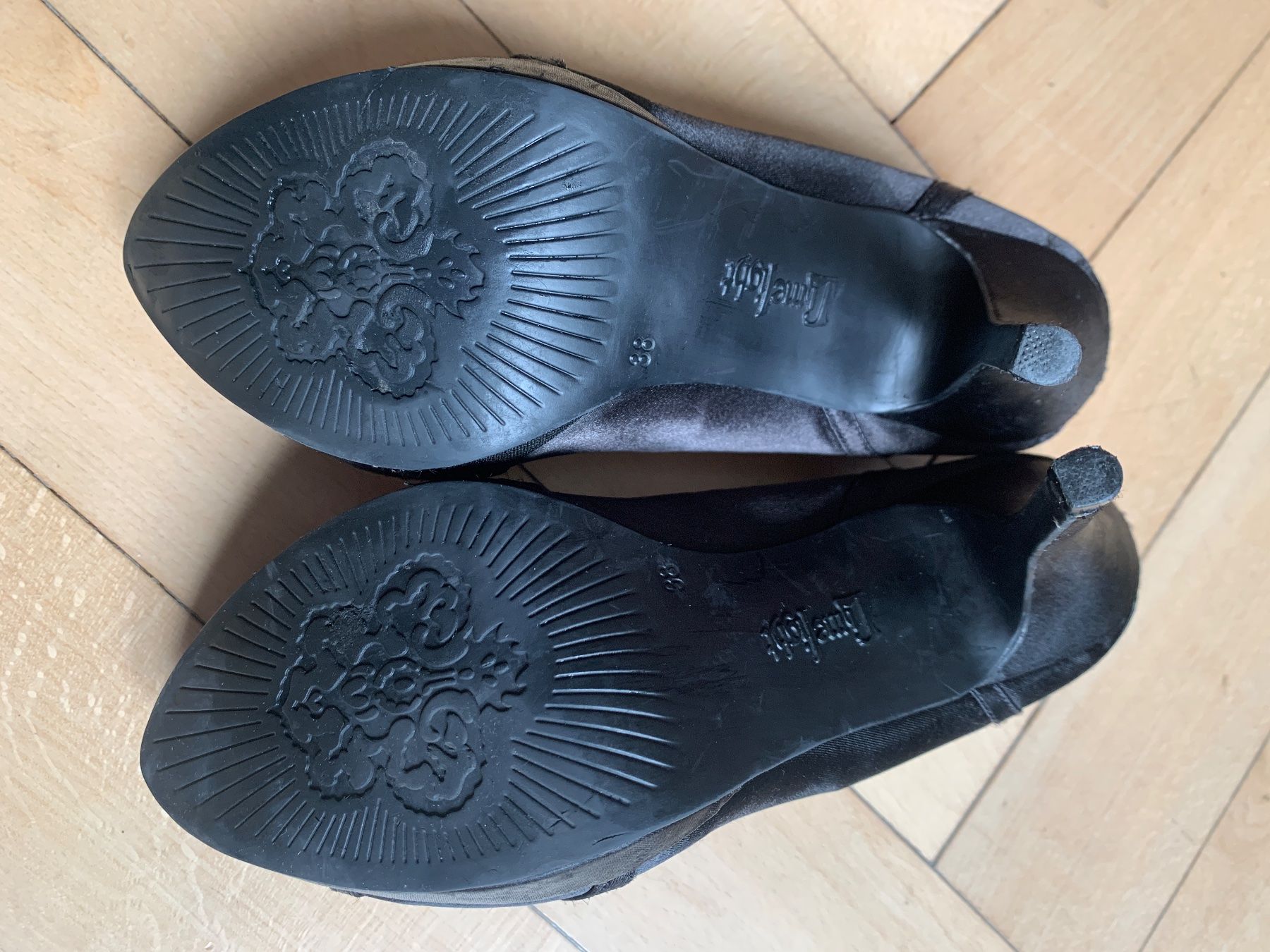 Scarpe da donna: Schwarze High Heels/Pumps, Limelight, Gr. 38 – Usato da Bern venduto da demalla 8