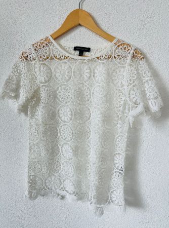 Banana Republic White Lace Top - S/XS -