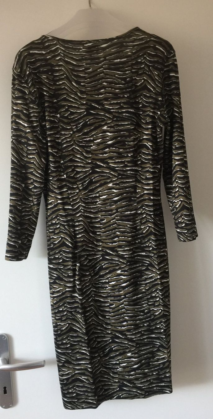 Vestiti: NEU: JustCavalli Kleid Gr. 38 – Nuovo e nell'imballaggio originale da Lachen venduto da Reeci 5