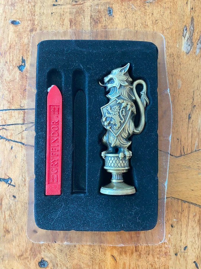 Tutte le decorazioni: Harry Potter Gryffindor Siegel – Nuovo (secondo la descrizione) da Horgen venduto da Aimee86