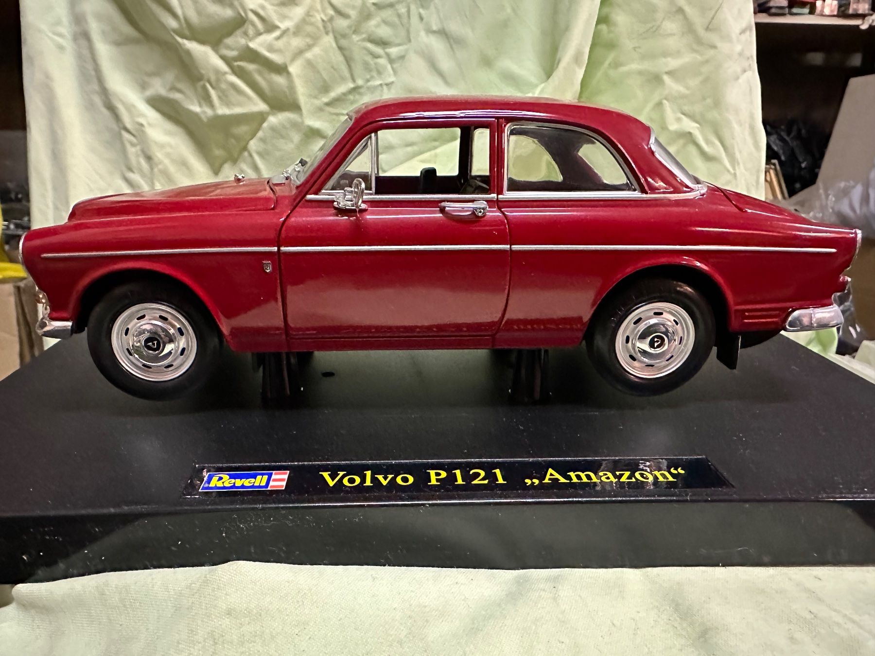 Revell Modellini d'auto: Volvo p121 Amazon revell 1/18 Oldtimer classic – Nuovo (secondo la descrizione) da Reinach AG venduto da rares75 1