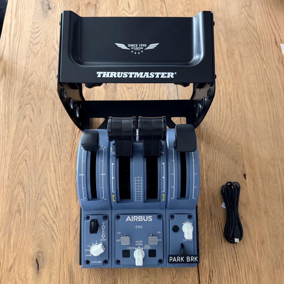 Thrustmaster Controller: Thrustmaster TCA full Airbus throttle & addons – Gebraucht aus Biel/Bienne von BMA36