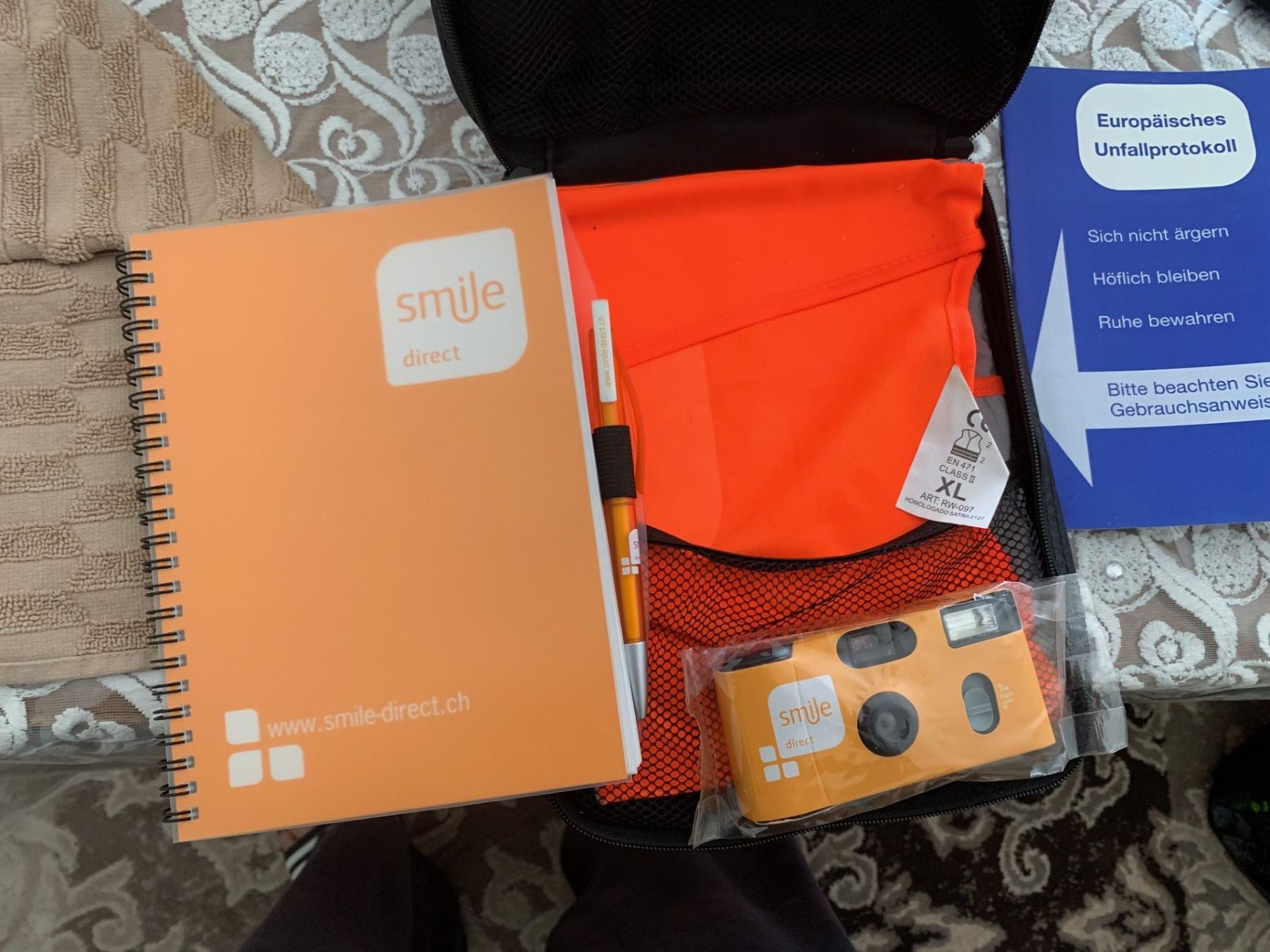 Kamera: Leuchtweste Set & Kamera von Smile – Neu und originalverpackt aus Emmen von newcar4you 3