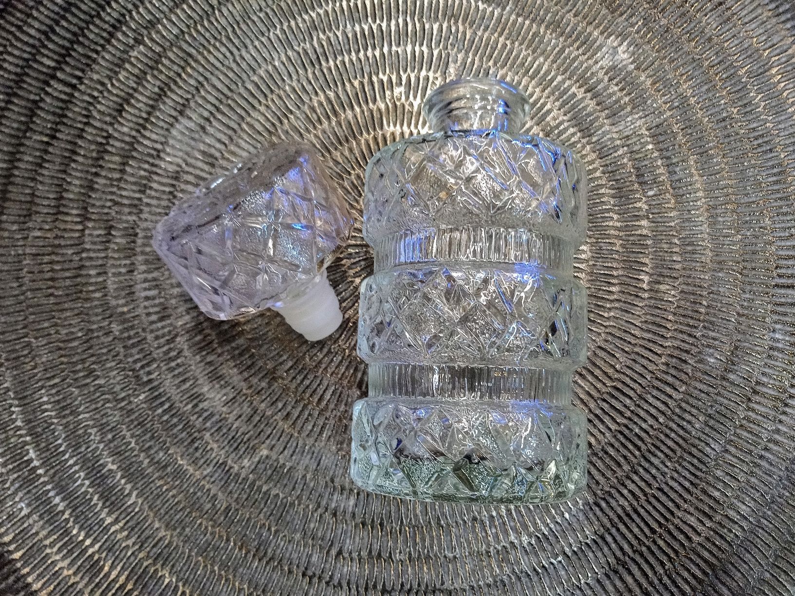 Karaffen: Retro Karaffe 300ml - Glas mit Deckel Vintage - Flasche – Neu (gemäss Beschreibung) aus Reiden von Zofi-Brocki 1