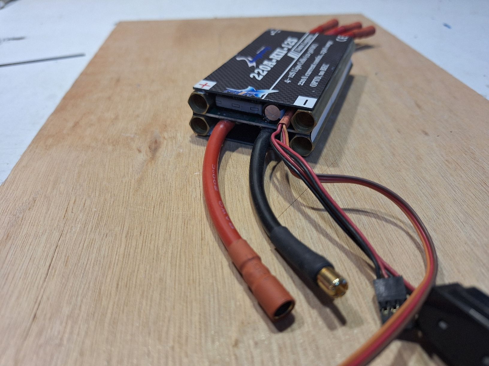 Modellismo RC: 220A Brushless Regler 12S – Usato da Rickenbach Sulz venduto da thnilu 2