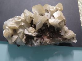 Calcit, Siderit und Quarz ca. 572 gr.