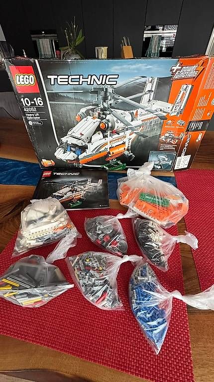 Lego Kit di costruzioni: LEGO TECHNIC Model 42052 - Schwerlasthubschrauber – Usato da Aarwangen venduto da X_uwe_x 2
