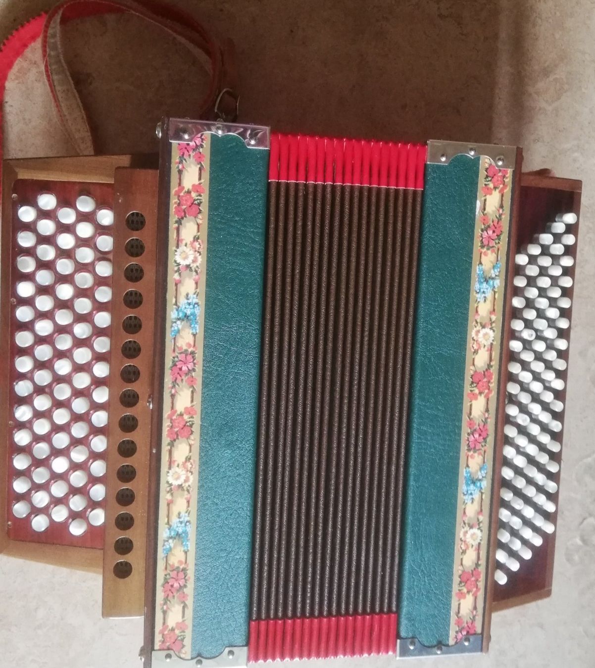 Strumenti musicali: Handharmonika 80 Bässe – Usato da Wolhusen venduto da limaka
