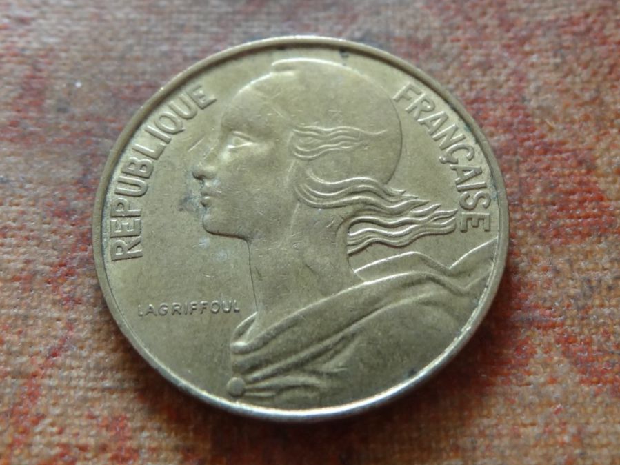Tutti le monete: FRANCE  10 Centimes  1984  (P) – Usato da Romanel-sur-Lausanne venduto da Swift13 1