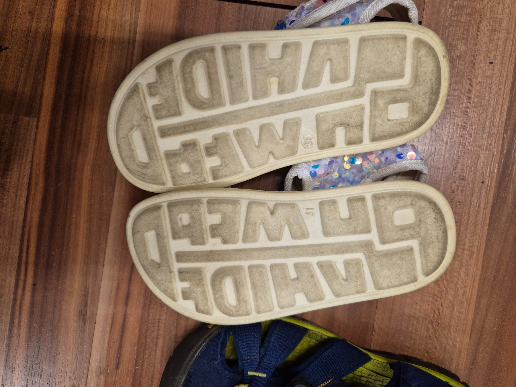 Schuhe für Jungen: 1 Schuh Sandalen oder Wanderschuhgr 31 nach Wahl K6 – Gebraucht aus Schwarzenburg von Sunny0290 1