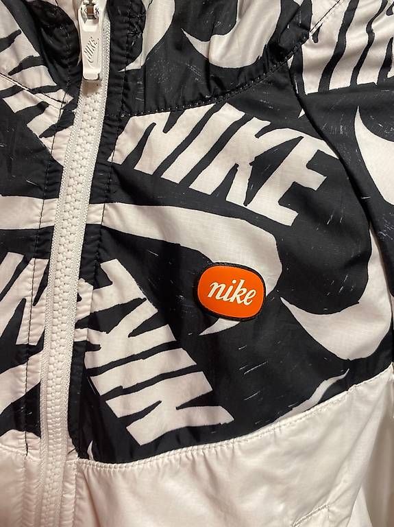 Giacche: Nike Windjacke – Usato da Stettlen venduto da Sim78one 3