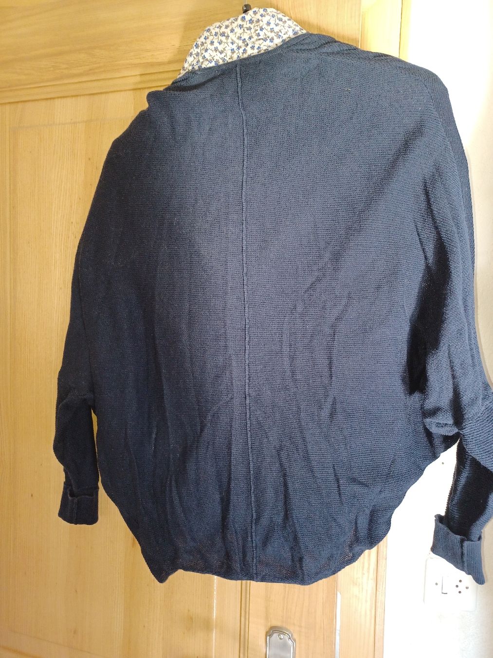 Lotti di vestiti: ensemble blouse et gilet – Usato da Servion venduto da josephine22 3