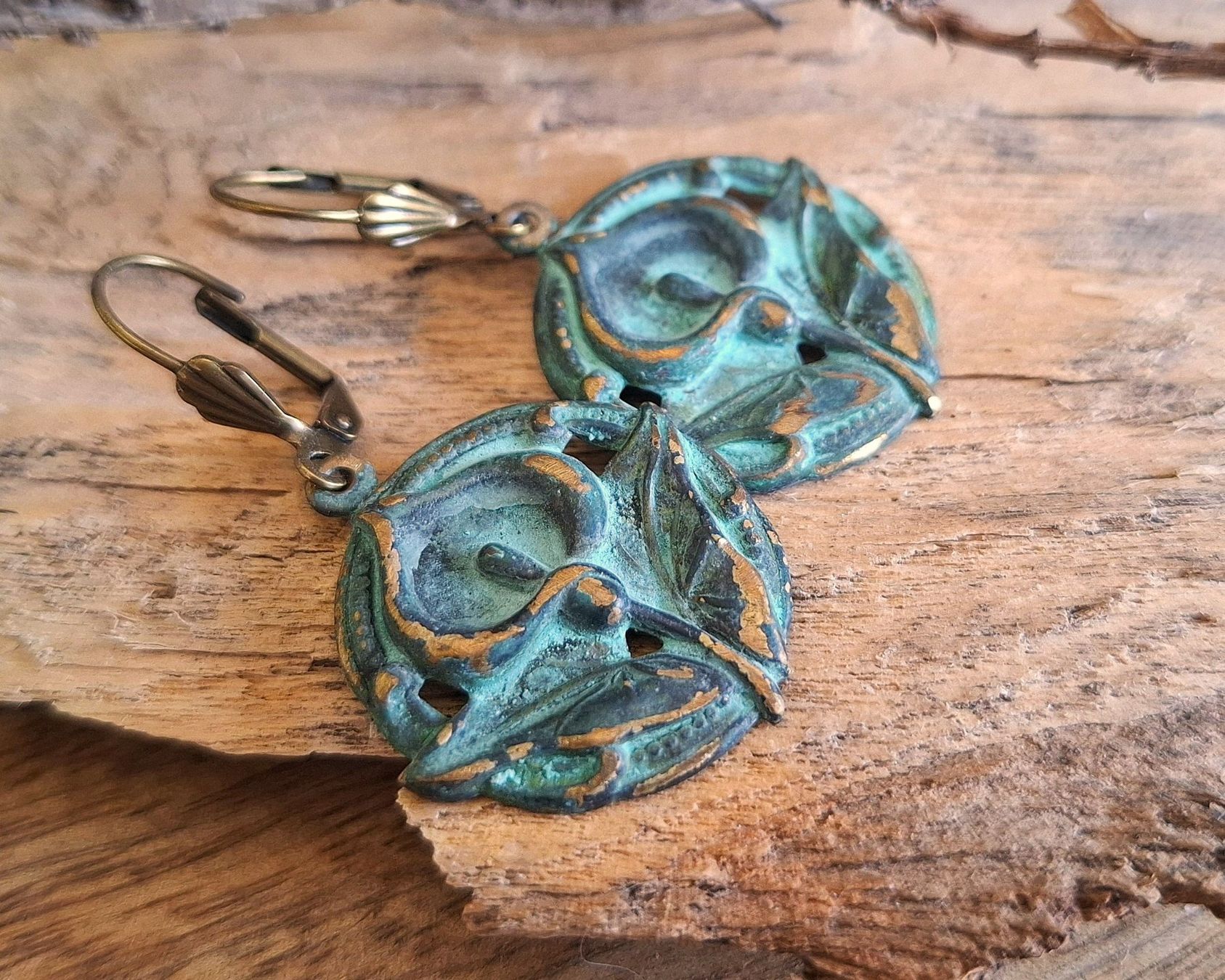 Orecchini pendenti & Orecchini a lobo: VINTAGE  CALLA - Messingohrringe – Nuovo e nell'imballaggio originale da Mühlethal venduto da nicita-modeschmuck 1