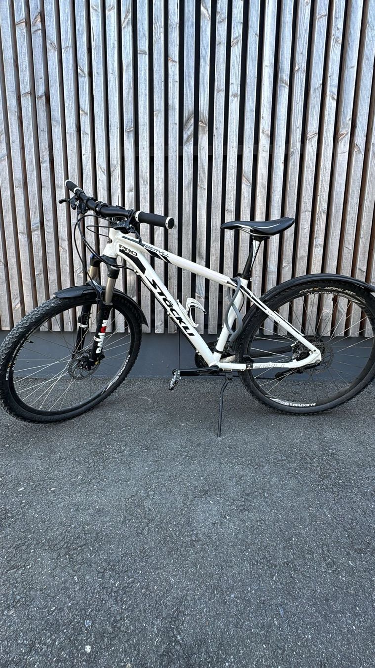 Stöckli Biciclette: Stöckli Fahrrad – Usato da Meierskappel venduto da larissa6