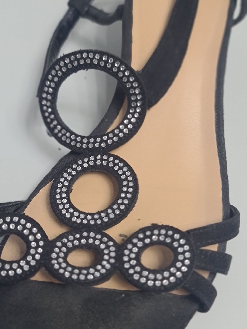 Scarpe da donna: Bata Sandalen schwarz mit Strass Grösse 39 gebraucht – Usato da Oensingen venduto da topangebot10 2