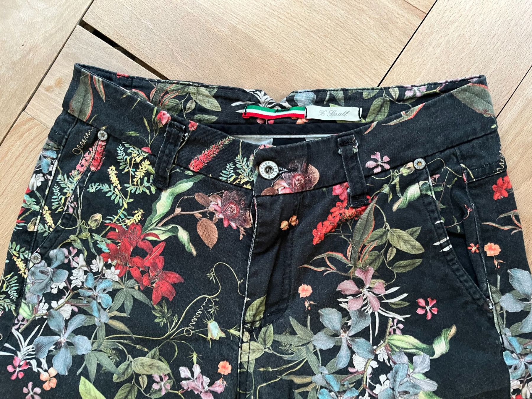 Please Jeans Jeans: PLEASE Jeans Flowers Blumen – Usato da Zürich venduto da its-love 2