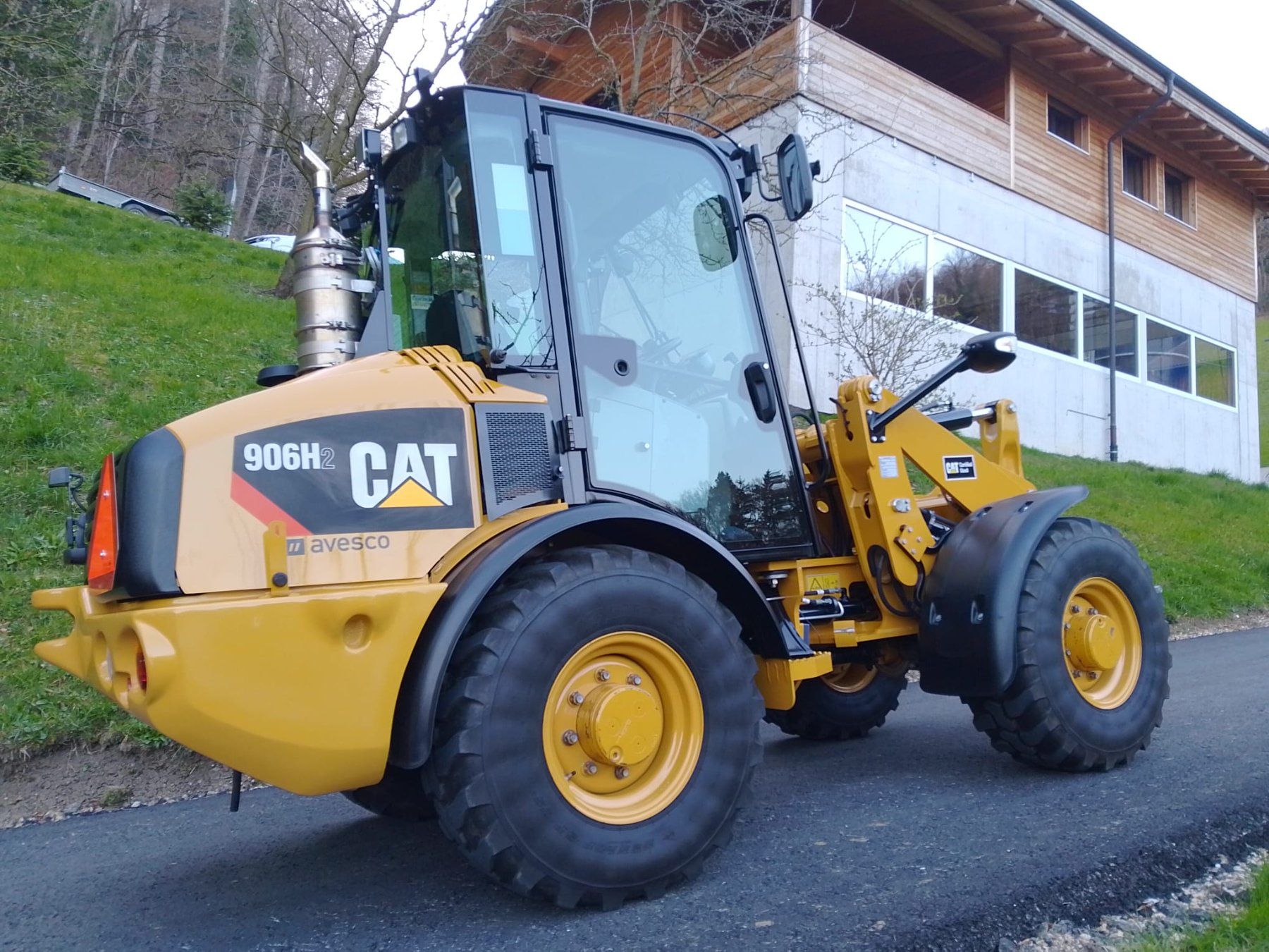 Caterpillar Chargeur de ferme: Cat 906H2 Radlader – D'occasion à Eptingen par JDK01 5