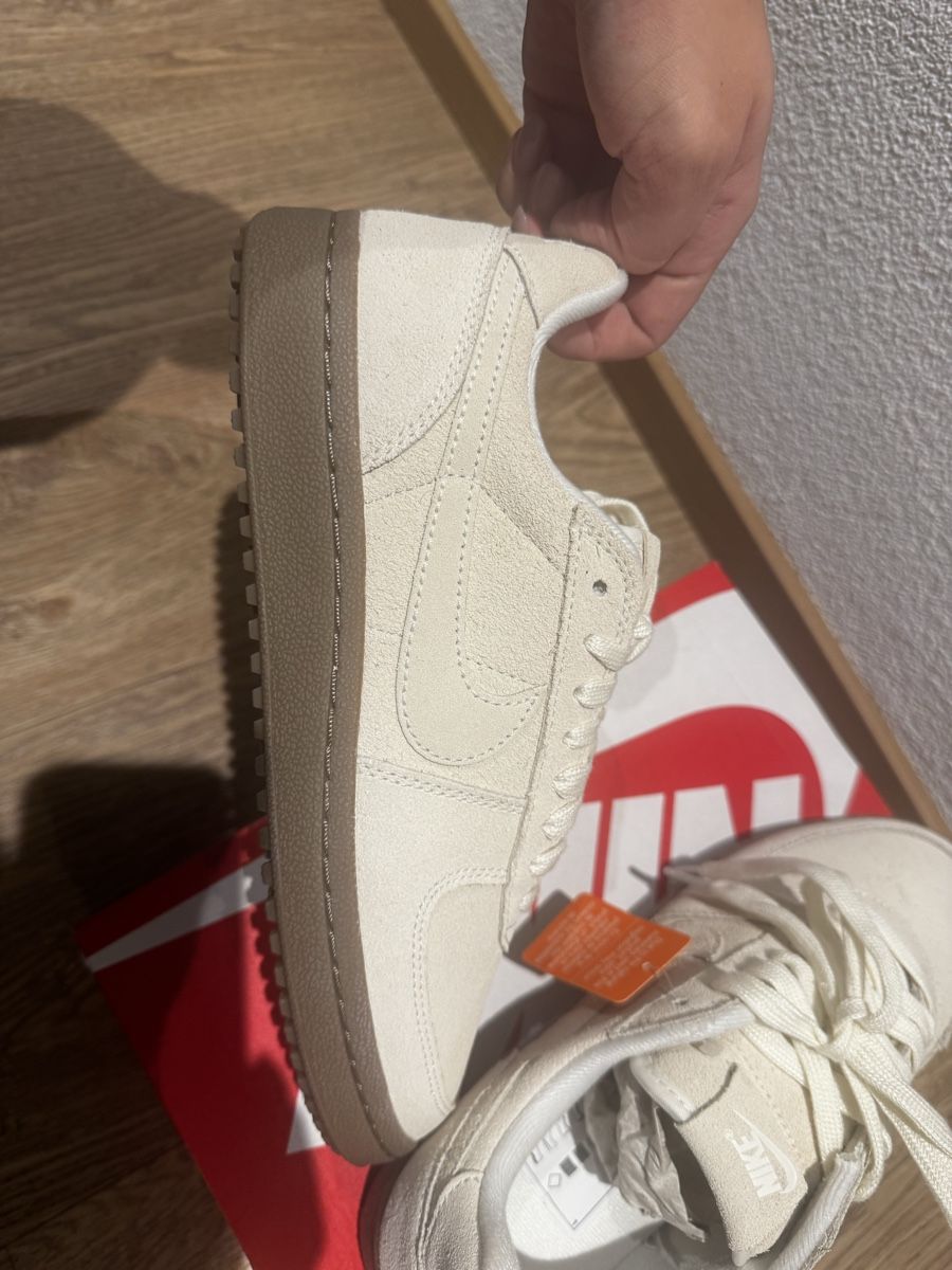 Nike Scarpe da donna: Nike in Creme, neu , Grösse 39 – Nuovo e nell'imballaggio originale da Zürich venduto da val_kh58 2