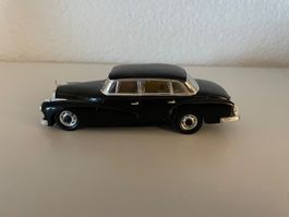 Mercedes-Benz Typ 300 d W189