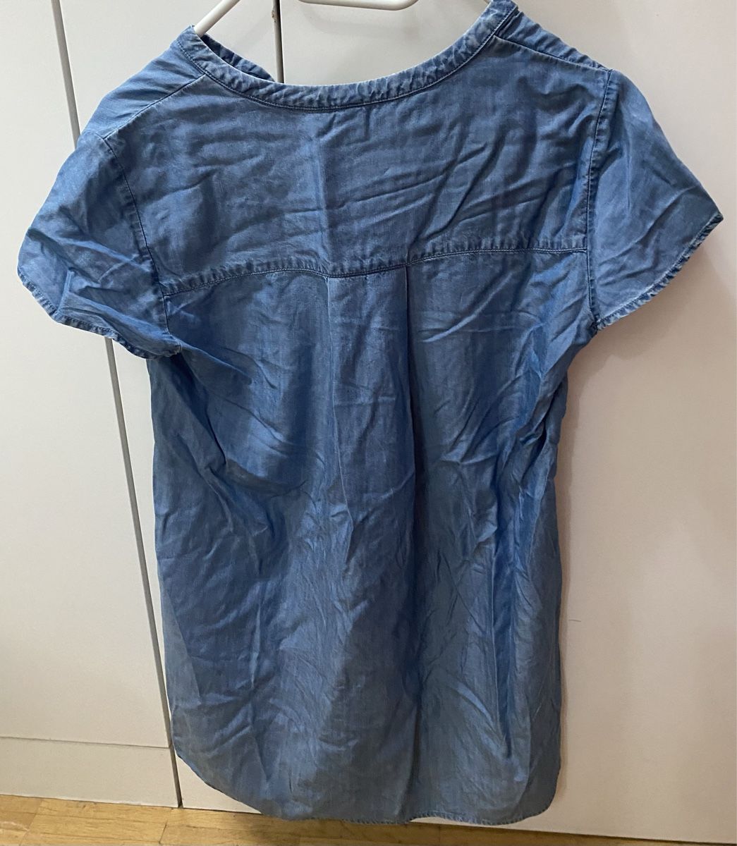 Benetton Blusen: Benetton Bluse 🌸 – Gebraucht aus Opfikon von Luis144 2