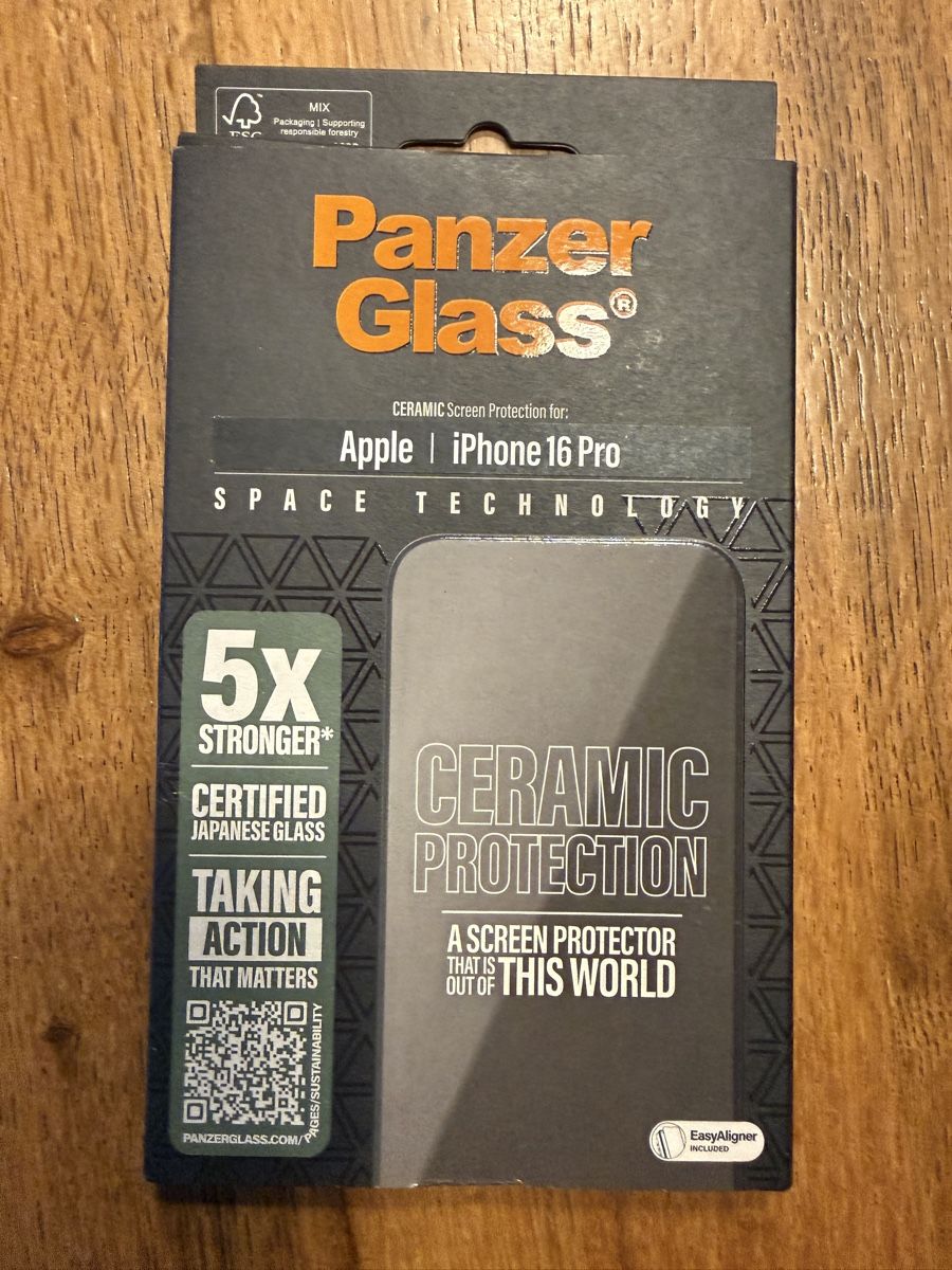Ritocchi & pellicole di protezione: Panzer Glas iPhone 16 Pro – Nuovo e nell'imballaggio originale da Thalwil venduto da val_bm5t
