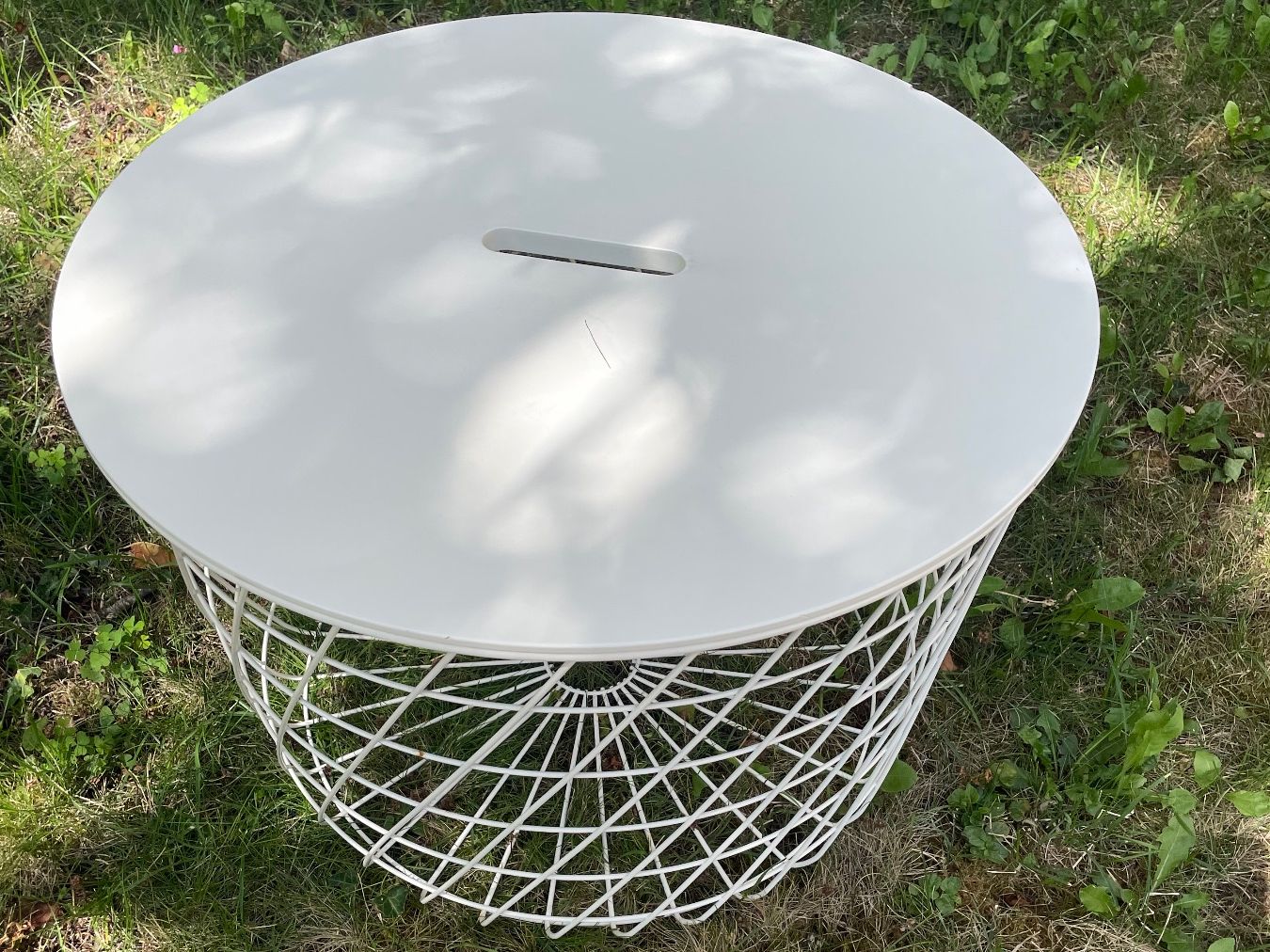 Ikea Tables: Beistelltisch weiss – D'occasion à Bern par Carmen321 1