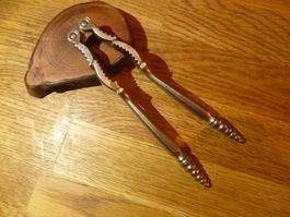 Nussknacker schön verzierte Spitzen vintage