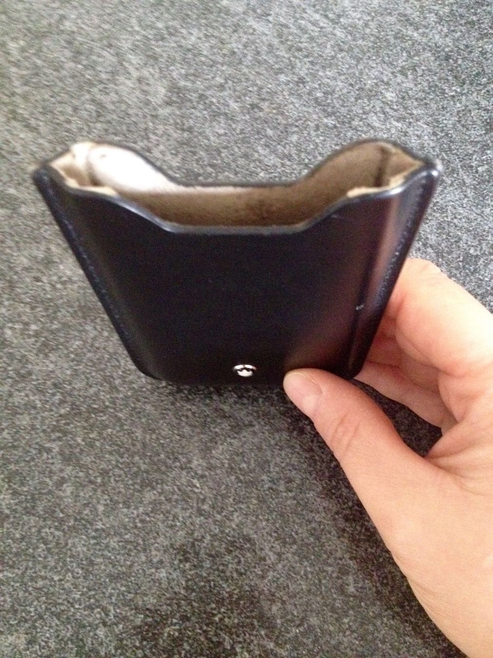 Covers & Schutzfolien: iPhone Lederetui für iPhone 4s schwarz – Gebraucht aus Weggis von Goldengel5 1