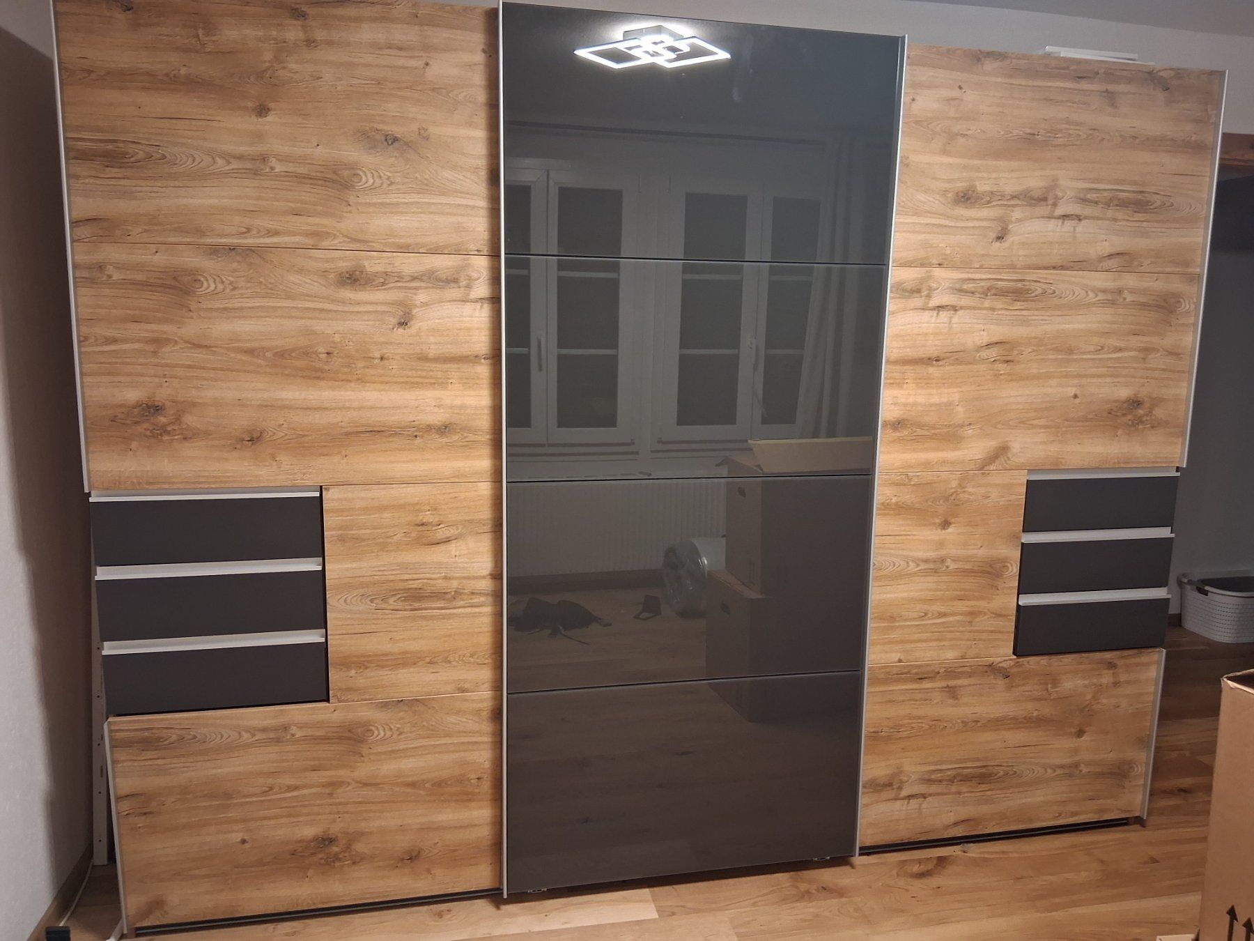 Conforama Armadi: Kleiderschrank mit Schwebetüren – Nuovo (secondo la descrizione) da Recherswil venduto da sha_2gfl