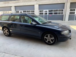Volvo V70 2.4