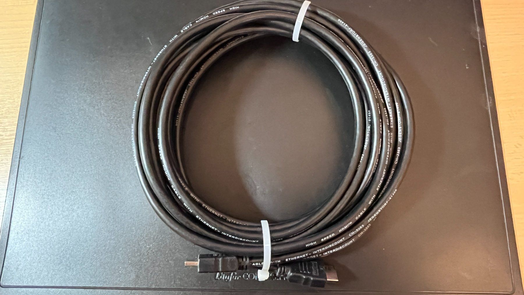Cavi: HDMI Kabel, rund. 7m – Usato da Allschwil venduto da Zermatt 4