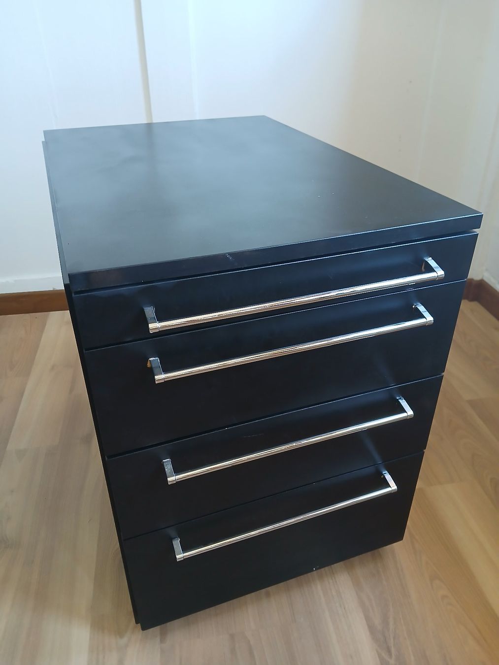 Eléments de bureau: Korpus im Doppelpack (schwarz) – D'occasion à Auw par mic_z2t2 1