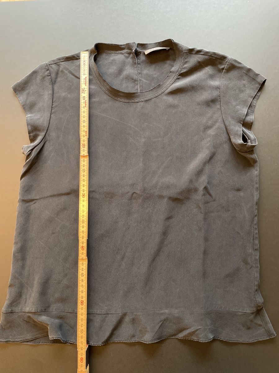 T-Shirts: Tshirt Repeat Grösse 36 (obwohl 38 deklariert) – Gebraucht aus Basel von pilzliii 1