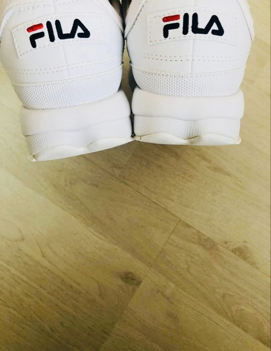 Fila Damenschuhe: Weisse FILA DISRUPTOR Sneaker Gr.37 – Gebraucht aus Obfelden von JackyRot 2