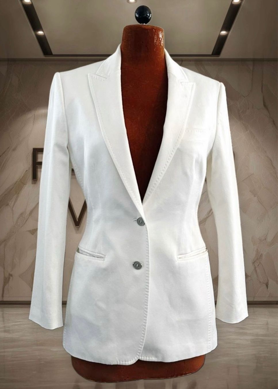 Dolce & Gabbana Giacche: Dolce&Gabbana Blazer Damen 38 – Usato da Liestal venduto da Ballybs