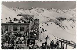 Berghaus Weissfluhjoch, belebte Terrasse, gelaufen 1966